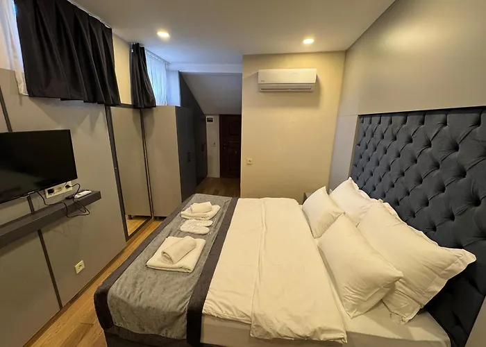 Spinel Hotel - Old City